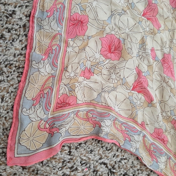 Vintage Silk Floral Scarf - Made in Japan - Picture 3 of 6